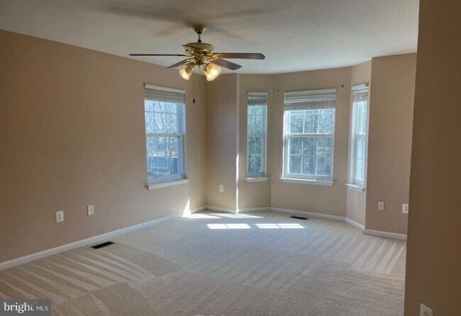 Foto del edificio - 5169 Mallards Landing Dr