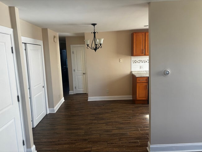 Building Photo - 8009 Rodney St