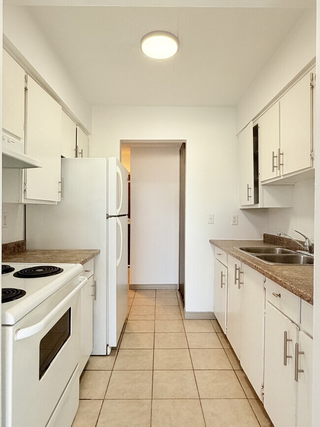 Photo du bâtiment - 525 Wyandotte St W