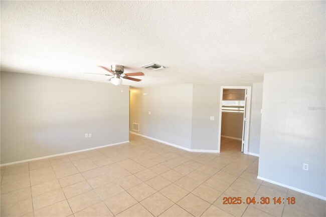 Building Photo - 3221 Topp Dr