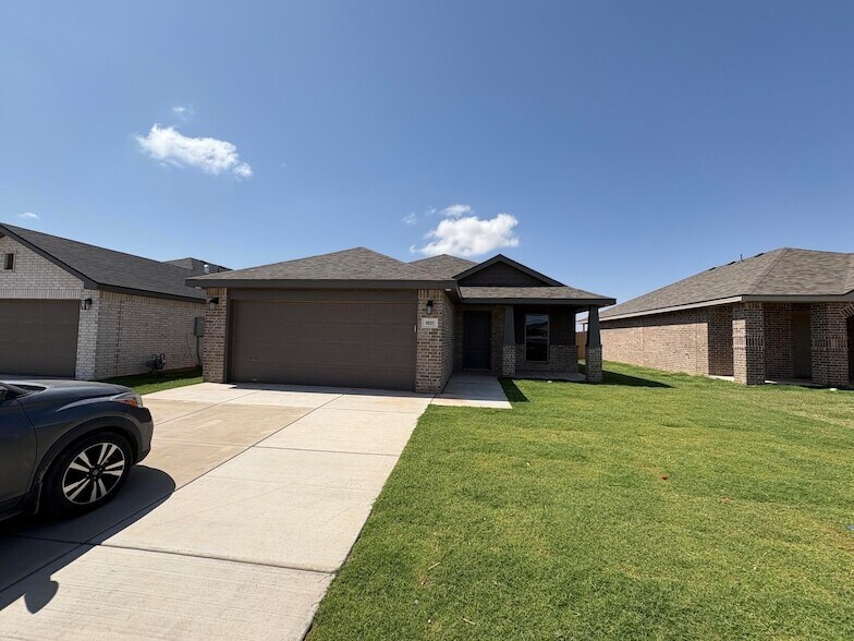Foto principal - 3021 140th St