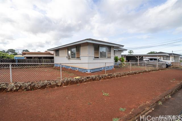 Building Photo - 1553 Kaleilani St