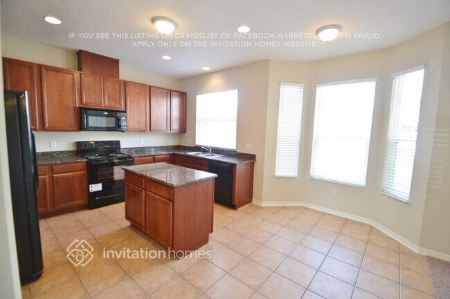 Foto del edificio - 12905 Grovehurst Ave