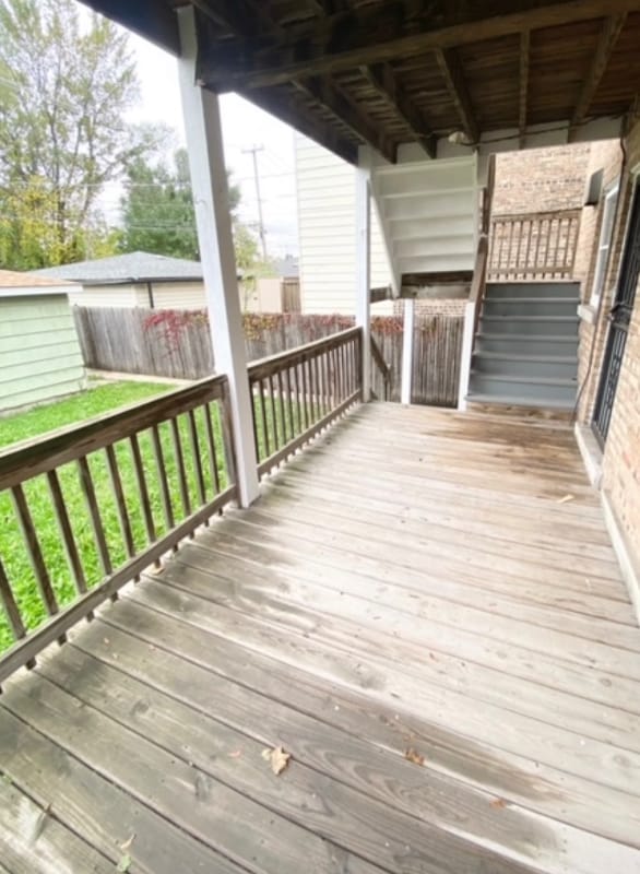 Building Photo - 10324 S Vernon Ave