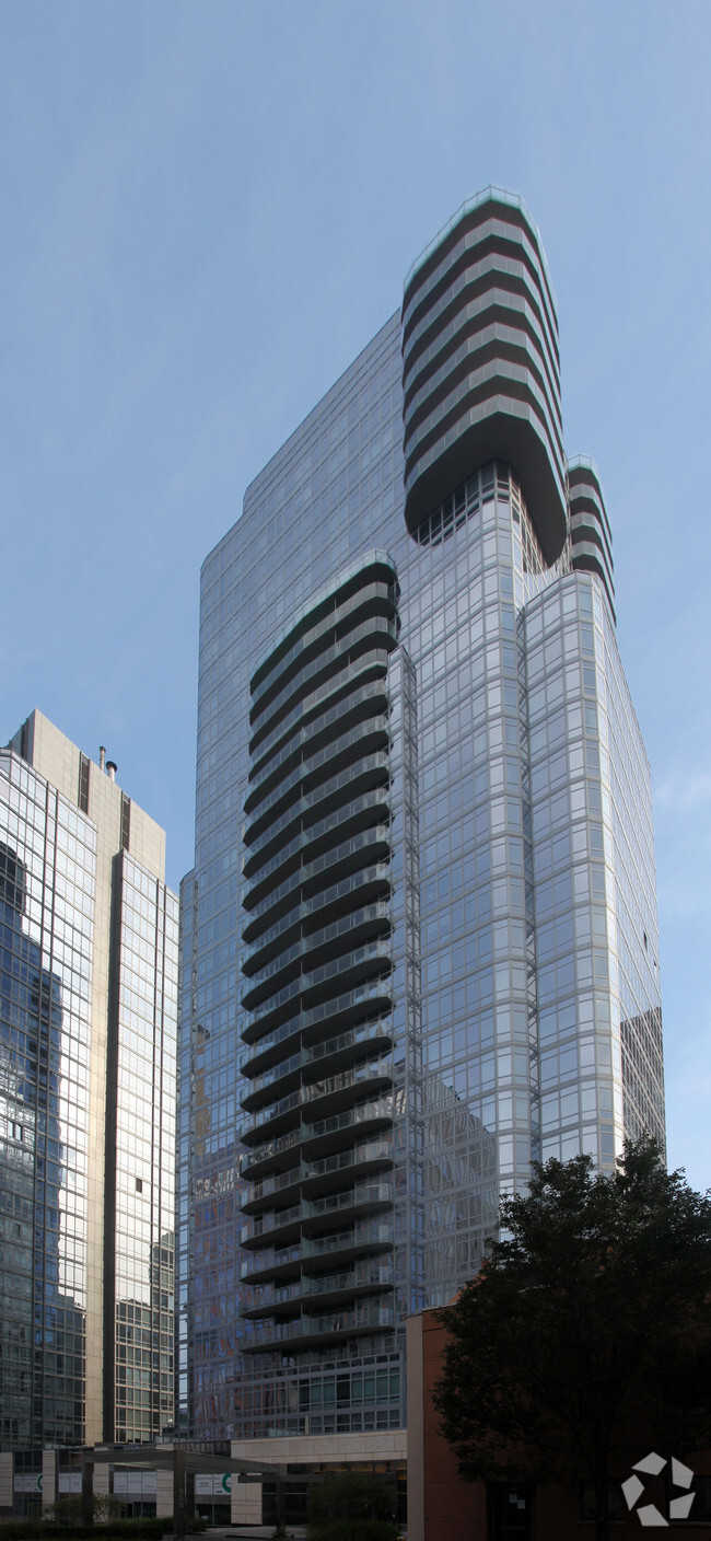 Building Photo - Element