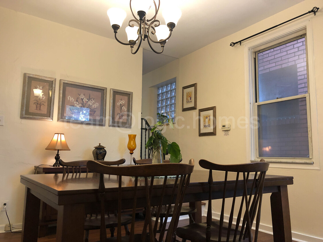 Dining room - 2320 Eldridge St