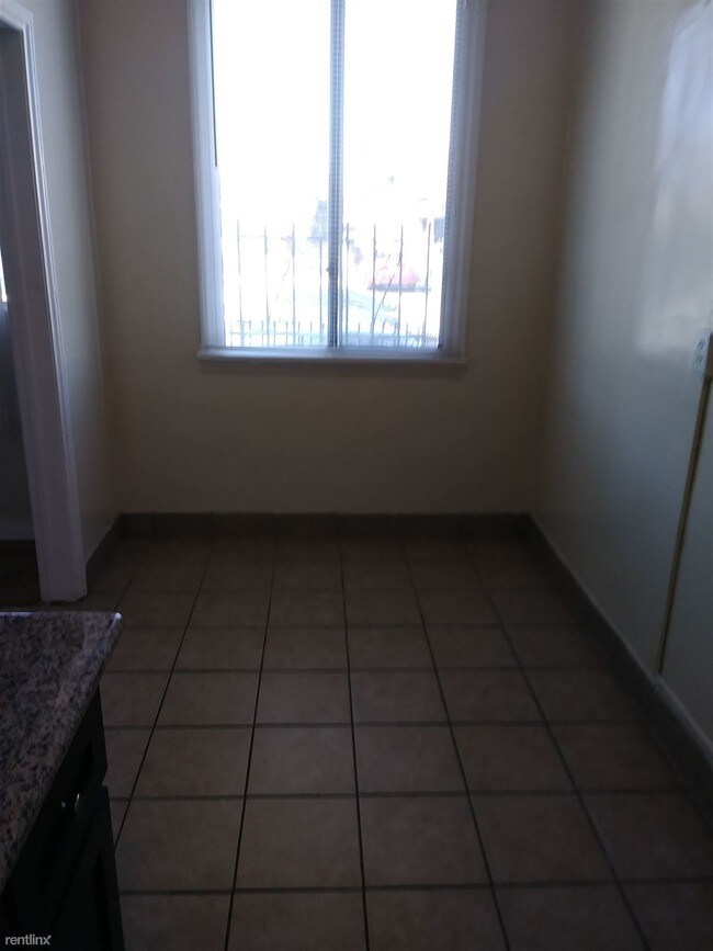 Foto del edificio - 1154 S Normandie Ave