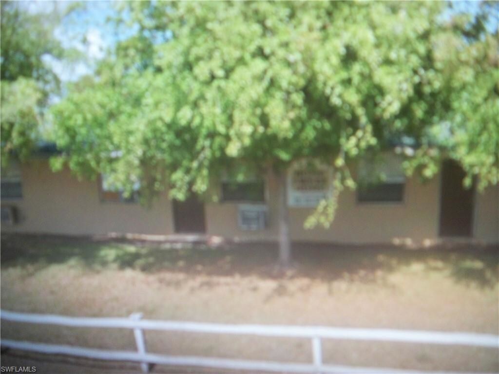 Foto principal - 334 E Trinidad Ave