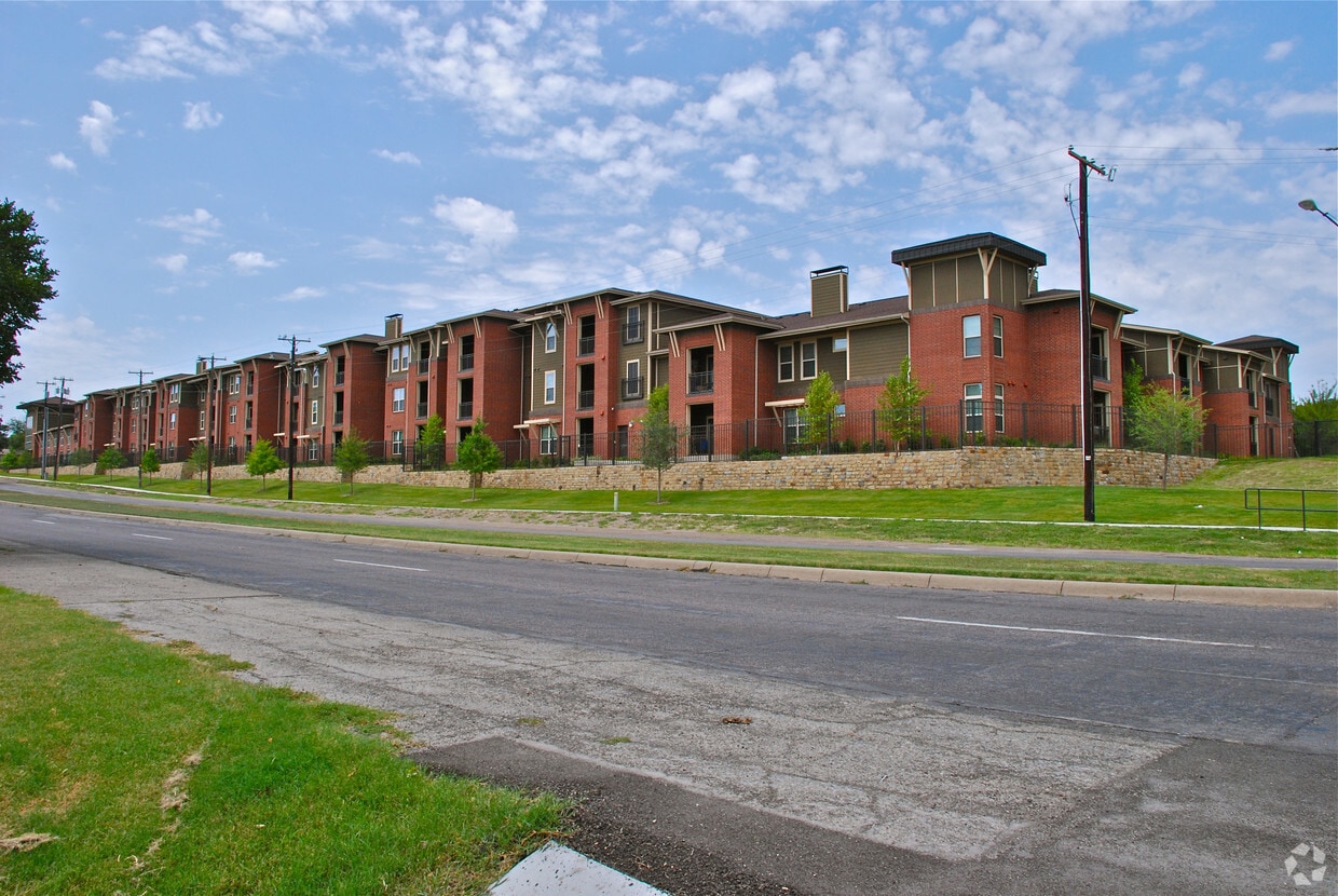 Foto principal - High Point Senior Living