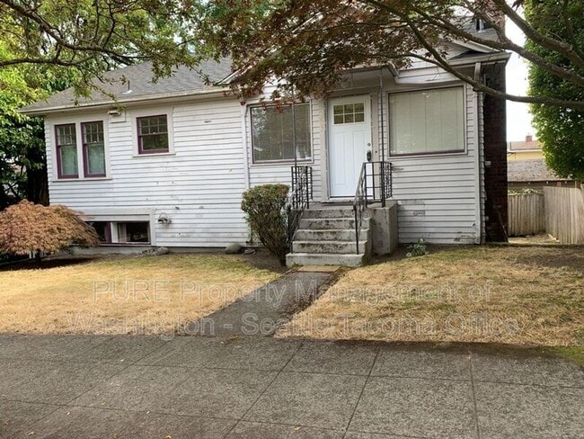 Photo - 2207 N 39th St House