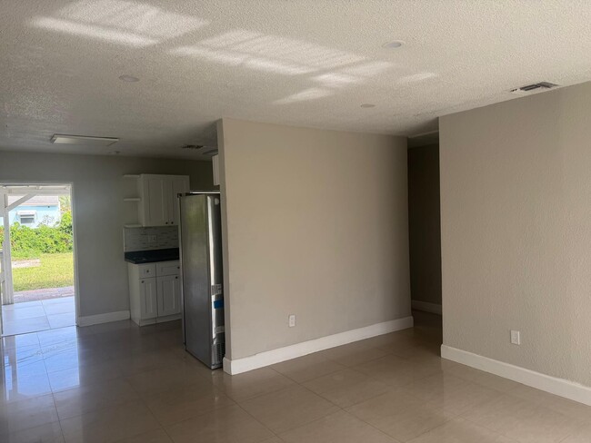 Foto del edificio - 4511 SW 23rd St