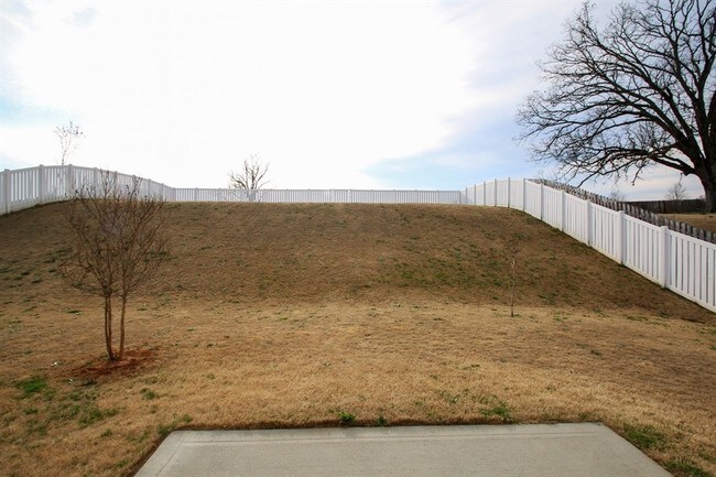 Building Photo - 140 Glastonbury Dr