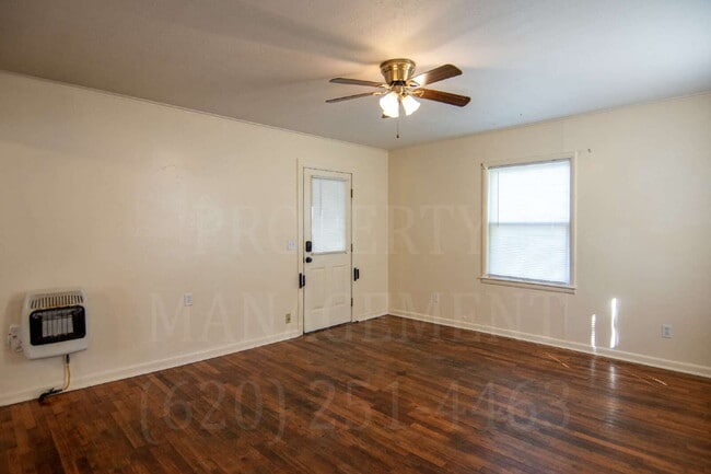 Building Photo - 2-Bedroom 1- Bathroom Home