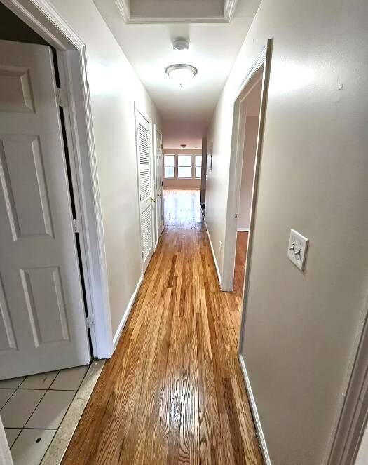 Building Photo - 281 South 6th St-- 3 bedroom townhouse in ...