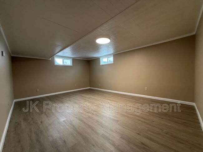 Foto del edificio - 528 21st Ave NE