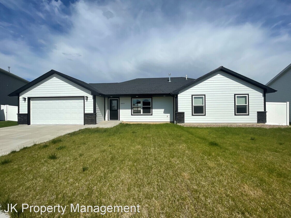 Foto principal - 3 br, 2 bath House - 2013 Meriwether Ct