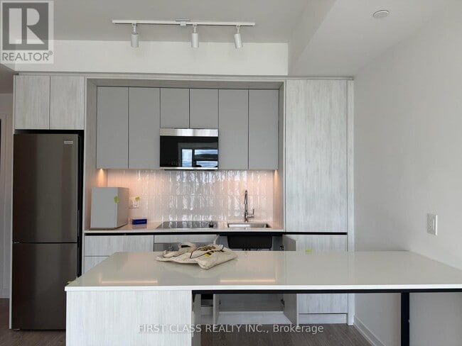 Building Photo - 2485 Eglinton Ave W