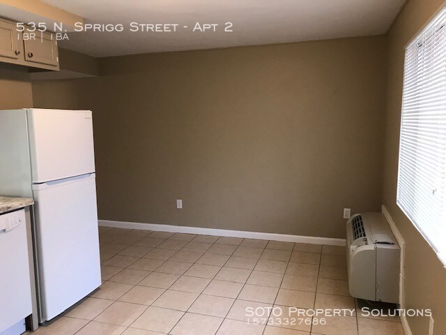 Building Photo - 1BD Efficiency Apartment near SEMO