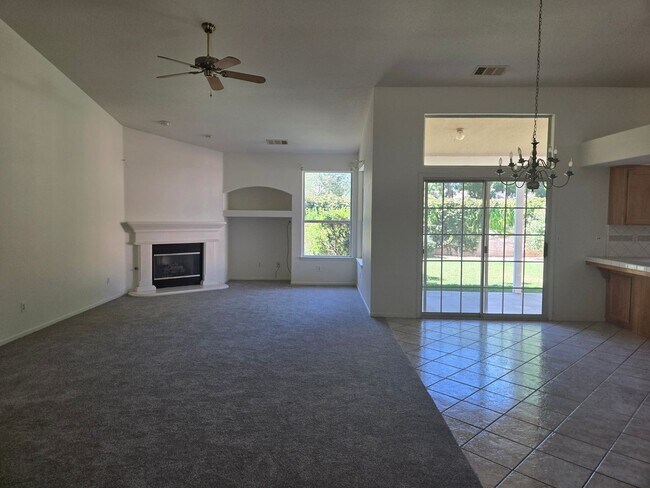 Foto del edificio - 2738 W Ceres Ct