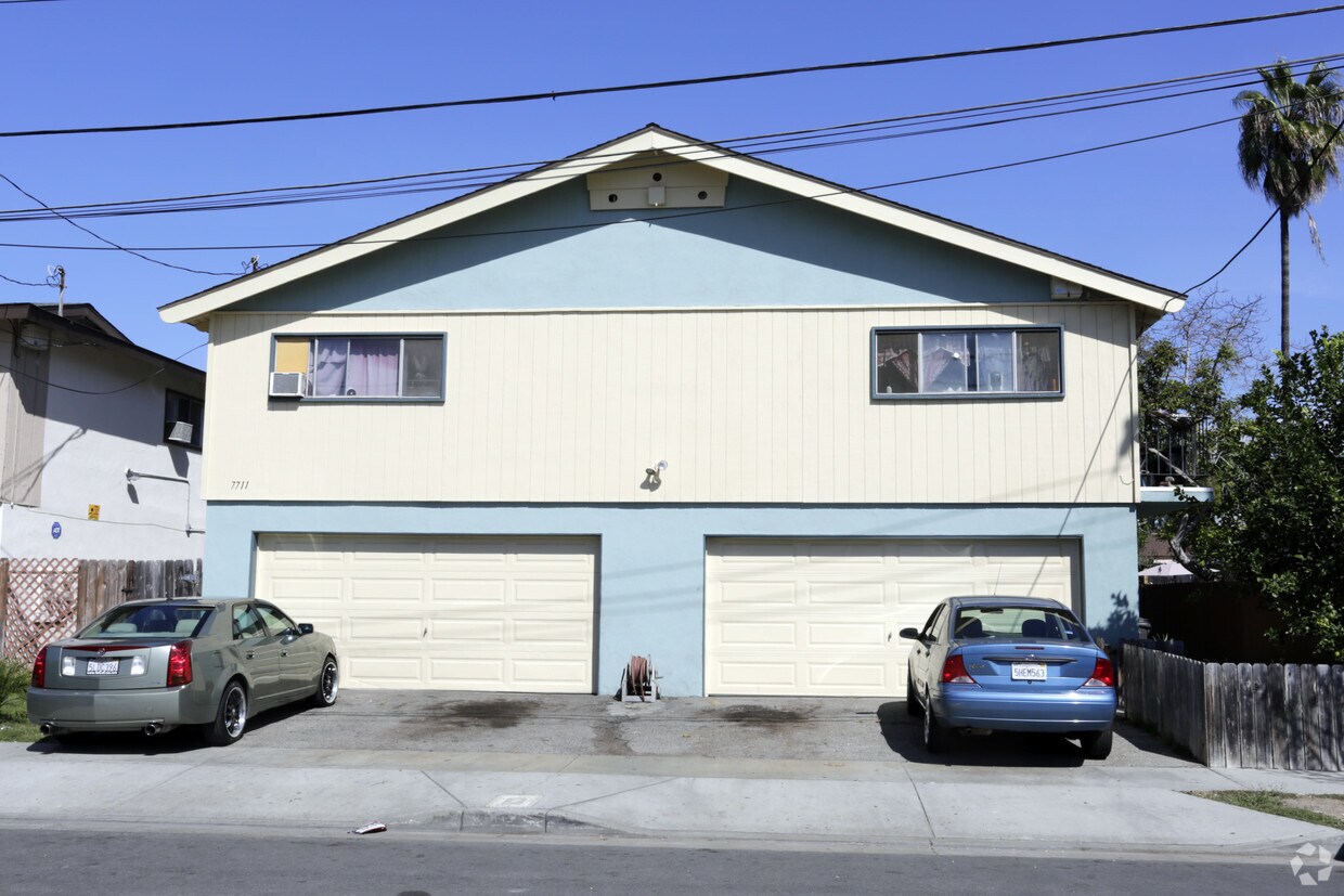 Building Photo - 7711 Fir Dr