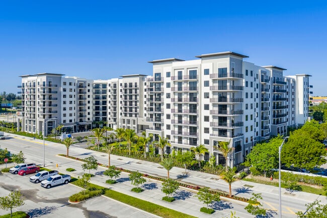 Building Photo - Atala Apartments