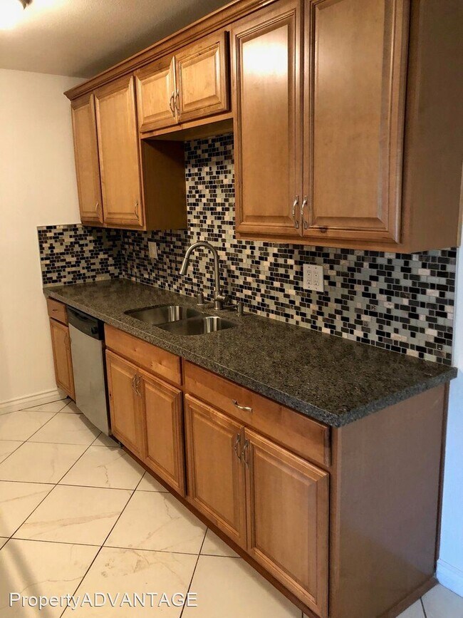 Foto del edificio - 2 br, 1 bath House - 2340 Hosp Way #120