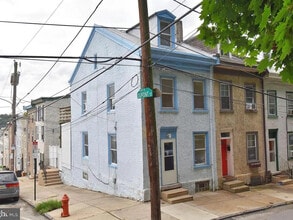 Building Photo - 4550 Silverwood St