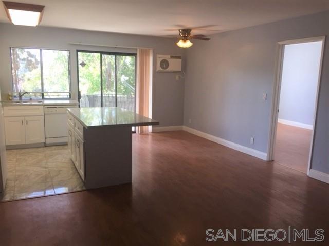 Building Photo - 7835 Cowles Mountain Ct