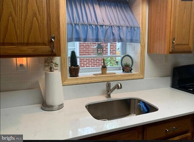 Foto del edificio - 21 W 2nd Ave