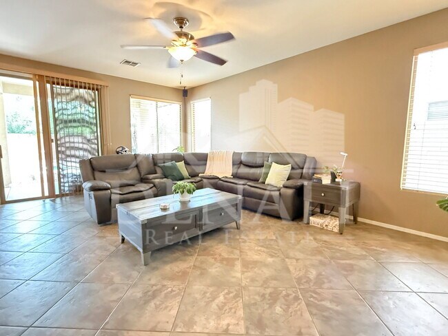 Foto del edificio - 3622 E Morning Star Ln