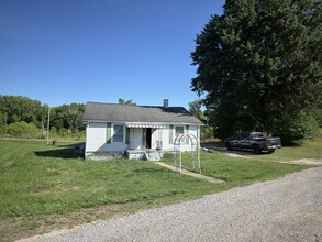 Building Photo - 230 Eastwood Dr