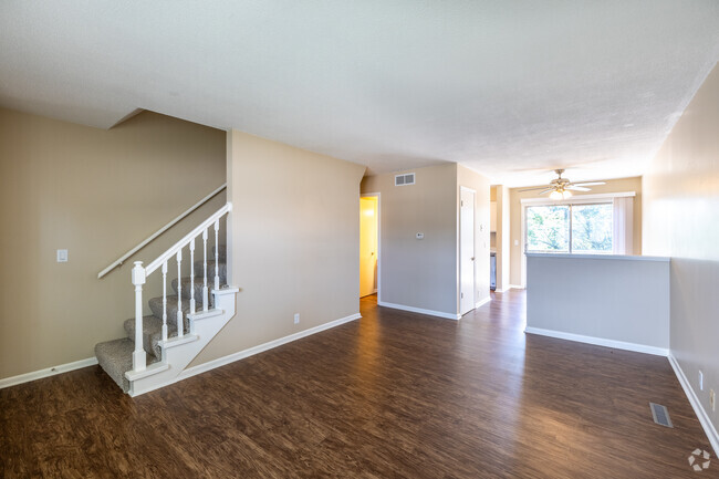 2BR, 1.5BA - 970SF - Sunset Hills Townhomes