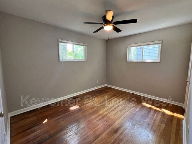 Foto del edificio - 941 Clearfield Dr