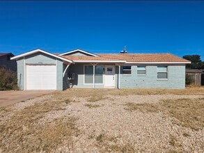 Building Photo - 4706 Bowie Dr