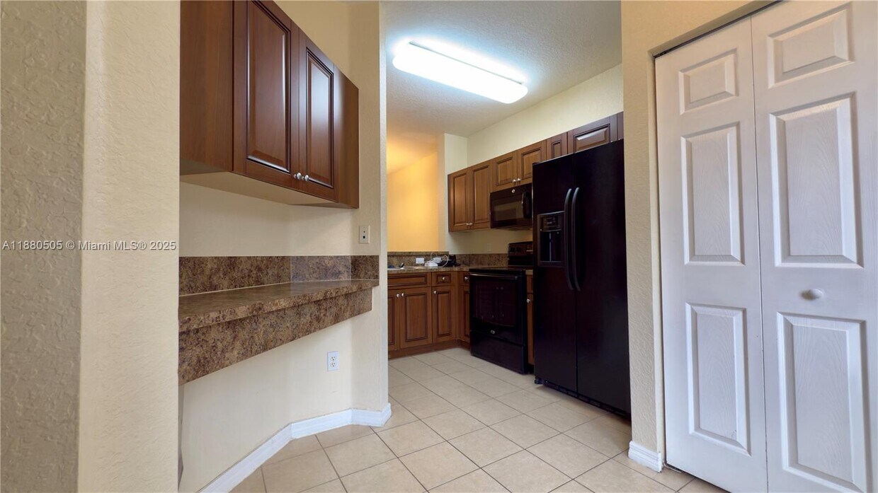 Foto principal - 1918 Alamanda Way
