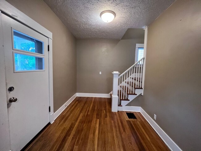 Building Photo - Large Four Bedroom Home!