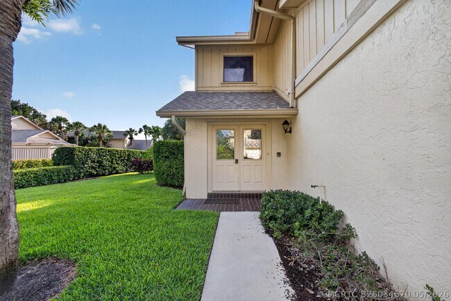 Foto del edificio - 17137 Waterbend Dr