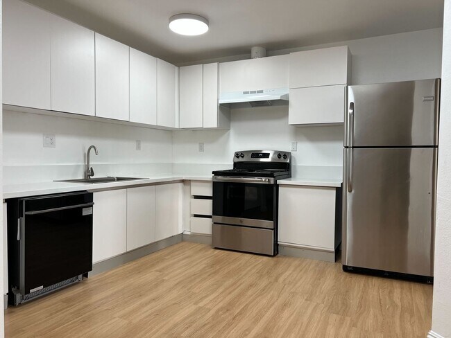 Foto del edificio - 1906 Filson St UNITS A, B, C