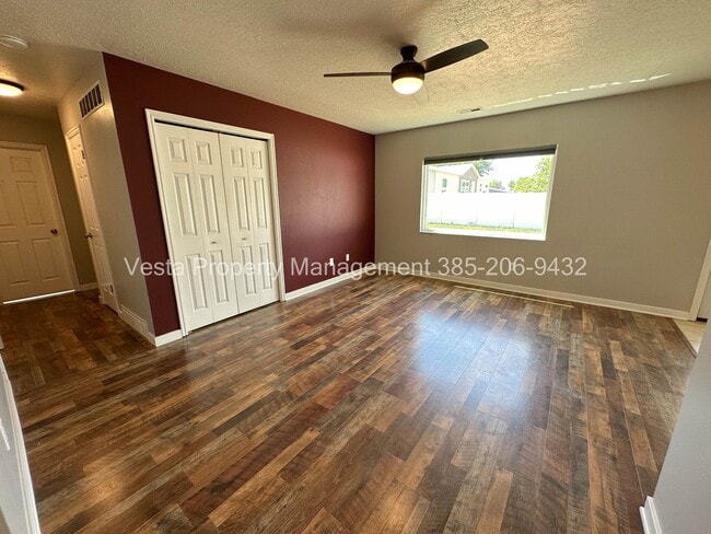 Building Photo - 1293 W 570 N