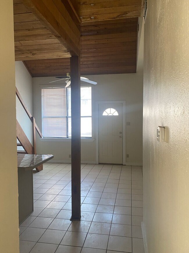 Photo - 1 Bedroom bungalow apartment