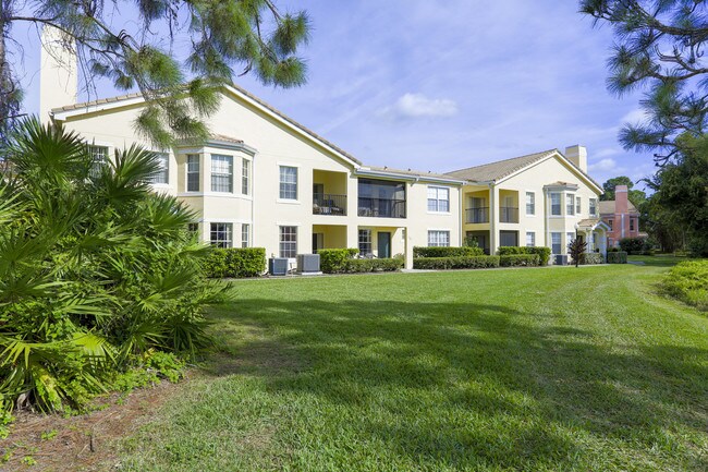 Building Photo - 114 SW Peacock Blvd