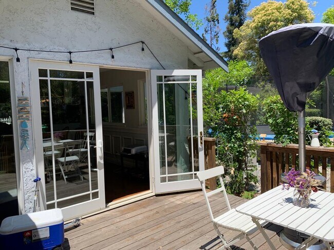 Building Photo - 2170 Walnut Blvd