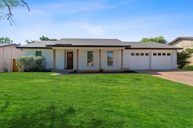 Building Photo - 4902 Carsonhill Dr