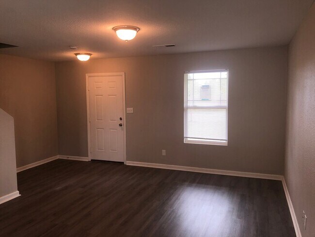 Foto del edificio - 28015 Chasebrook Dr