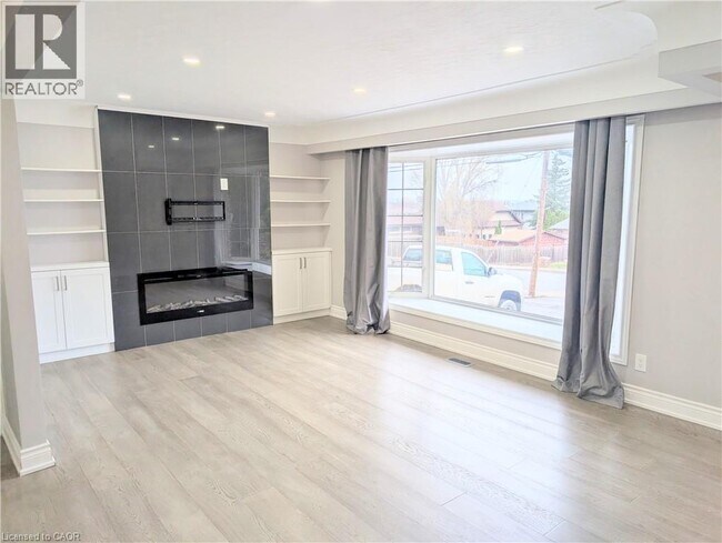 Photo du bâtiment - 132 Pine Dr