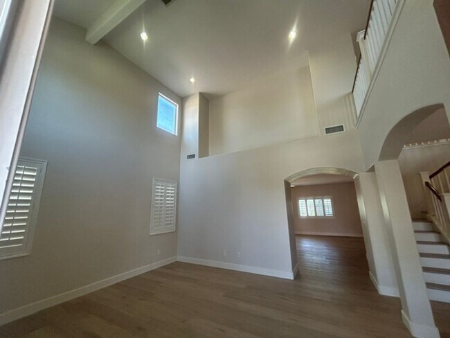 Building Photo - 2 Story house in Cul-De-Sac