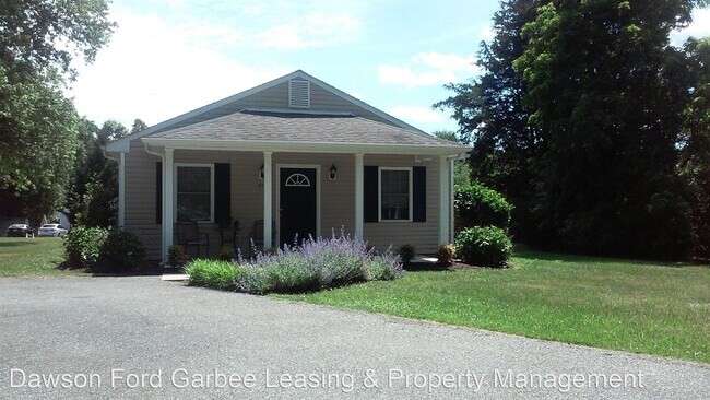 Building Photo - 3 br, 2 bath House - 215 Fowler Street