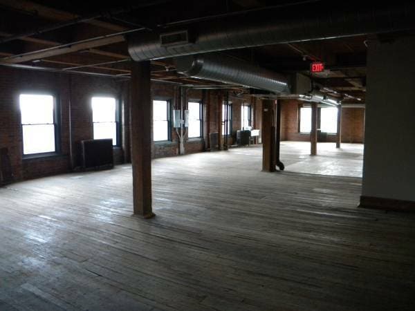 Foto del edificio - 1427 W 9th St