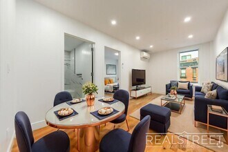 Building Photo - Modern New Construction 1-Bedroom Apartmen...