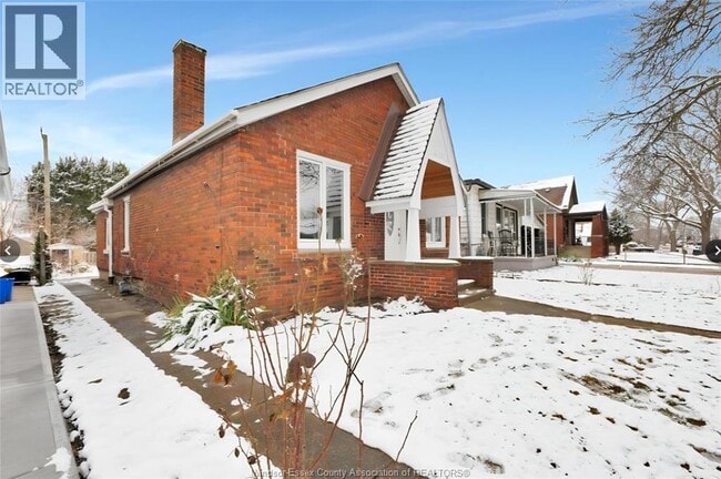 Photo du bâtiment - 1083 Campbell Ave